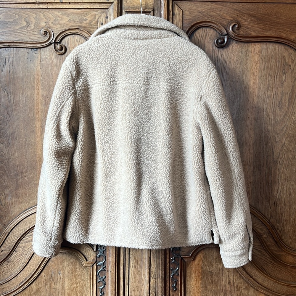 Urban Outfitters Fuzzy Coat - Picture 9 of 10
